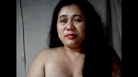 Snapshot of pinaymama12345 chatting on January 3, 4:16 pm pinaymama12345 online show from January 3, 4:16 pm