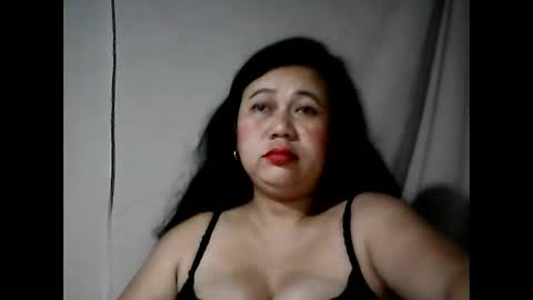 Snapshot of pinaymama12345 chatting on January 16, 10:34 pm pinaymama12345 online show from January 16, 10:34 pm