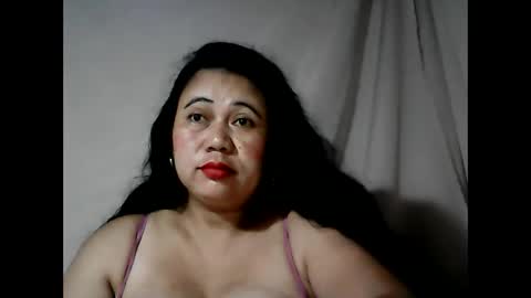 Snapshot of pinaymama12345 chatting on January 22, 10:48 pm pinaymama12345 online show from January 22, 10:48 pm