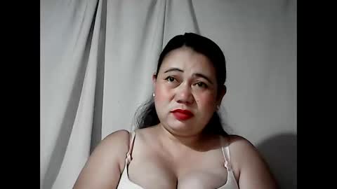 pinaymama12345 online show from March 27, 10:20 pm