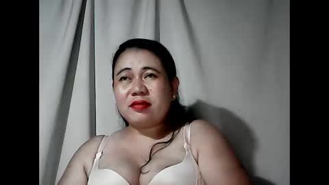 pinaymama12345 online show from April 2, 2:26 pm