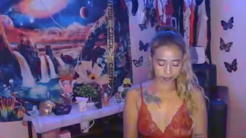 pinaymorena_renelda online show from May 10, 3:01 am
