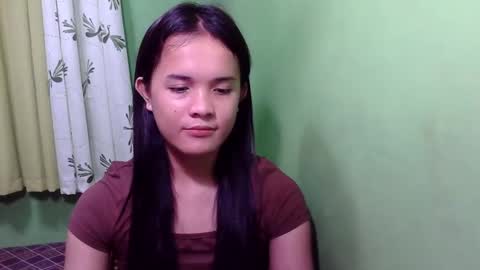 pinaymorena_rhowe online show from December 7, 5:42 pm