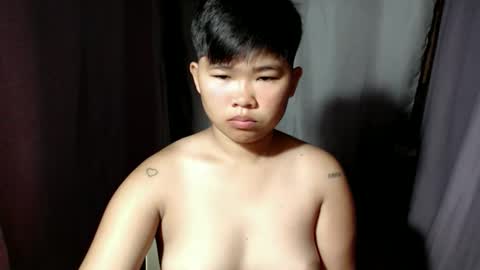 Snapshot of pinayprincesslyn chatting on November 12, 9:25 pm Lyn the Lesbian online show from November 12, 9:25 pm