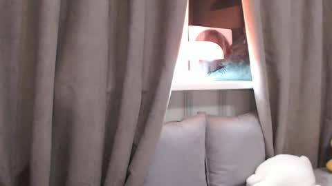       online show from January 16, 8:14 pm