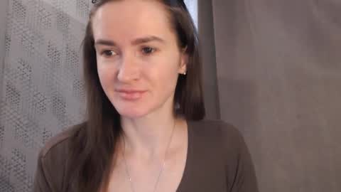       online show from February 5, 9:04 am