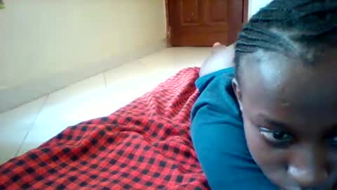 pink_cushy online show from February 17, 9:28 am