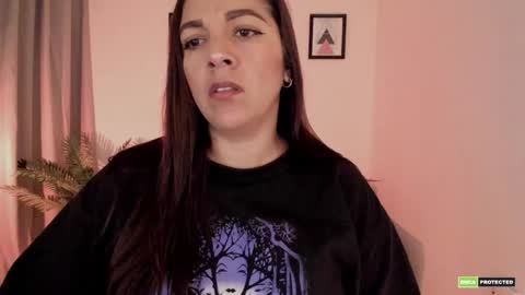 Snapshot of pink_kitten_ chatting on November 12, 10:15 am Eli online show from November 12, 10:15 am