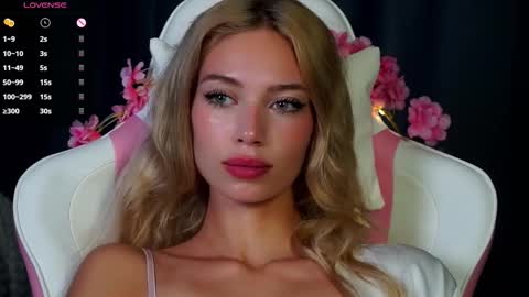 Snapshot of pink_princess_k chatting on September 12, 5:35 pm Kate online show from September 12, 5:35 pm
