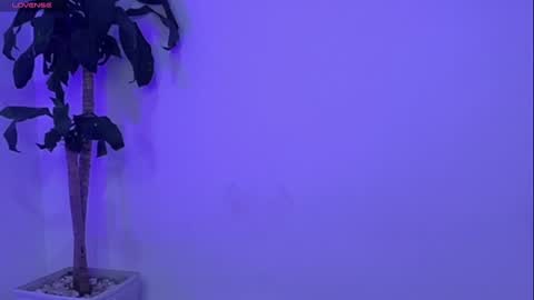 Snapshot of pink_quarz chatting on July 31, 10:31 pm KELLY online show from July 31, 10:31 pm