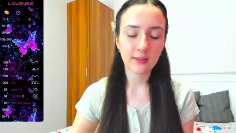pink_soda33 online show from July 18, 12:04 am