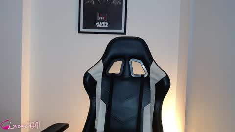 Emily online show from December 13, 1:48 am