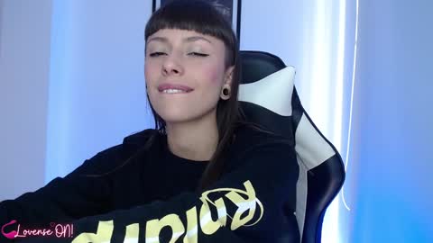 Emily online show from January 11, 7:59 pm