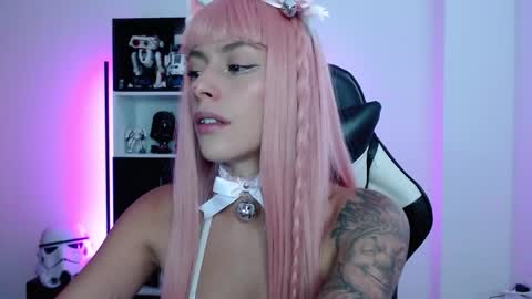 Emily online show from October 8, 7:55 pm