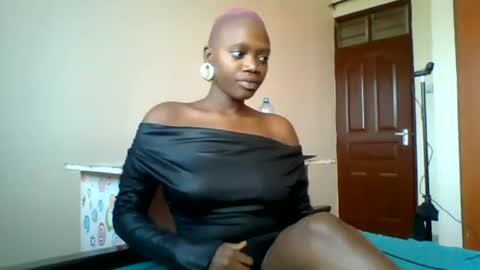 pinkdomina01 online show from July 8, 5:56 am