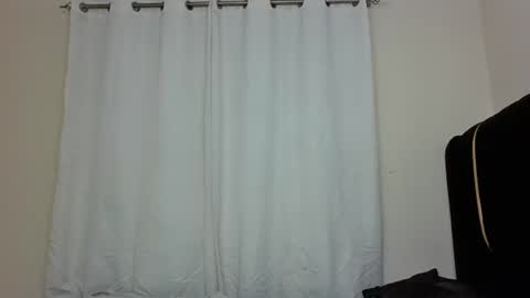 Snapshot of pinkie_ponny chatting on March 9, 7:45 am Pinkie online show from March 9, 7:45 am