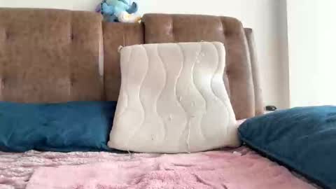 Pinkilola online show from February 18, 7:43 pm