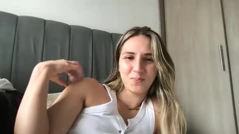 Pinkilola online show from March 23, 8:35 pm