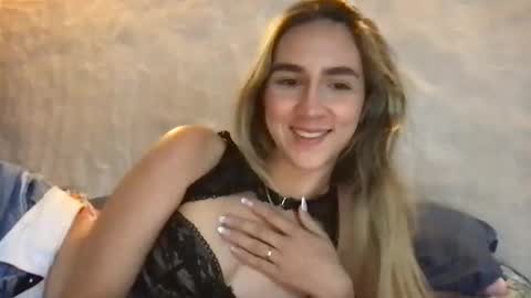 Pinkilola online show from April 4, 1:52 pm