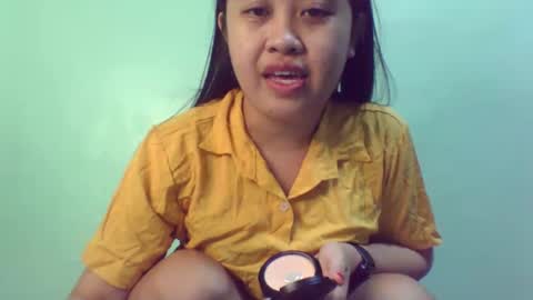 Snapshot of pinkish_shine chatting on February 19, 8:33 am Hi its me shine online show from February 19, 8:33 am