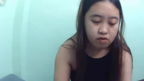 Snapshot of pinkish_shine chatting on December 1, 1:32 am Hi its me shine online show from December 1, 1:32 am