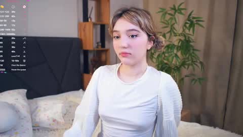 Snapshot of pinkncrazy chatting on February 24, 3:02 am HERES ALICE WELCOME EVERYONE LOVENSE DOMI REACT TO YOUR TIPS LETS MAKE A GREAT SHOW TOGETHER online show from February 24, 3:02 am