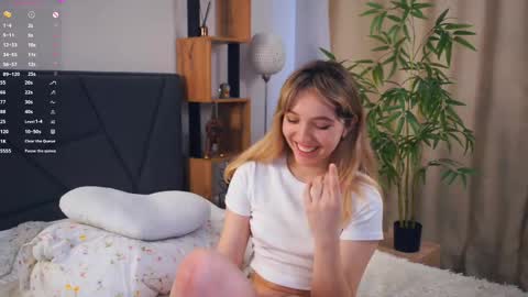 Snapshot of pinkncrazy chatting on March 2, 1:38 pm HERES ALICE WELCOME EVERYONE LOVENSE DOMI REACT TO YOUR TIPS LETS MAKE A GREAT SHOW TOGETHER online show from March 2, 1:38 pm