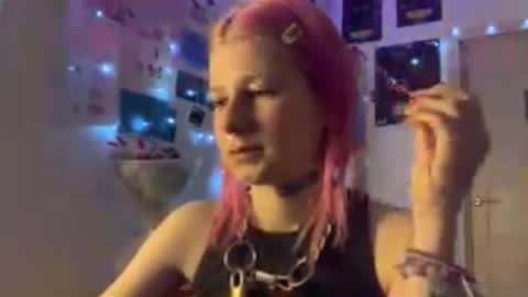 Snapshot of pinkvampire chatting on September 18, 5:37 pm Sara online show from September 18, 5:37 pm