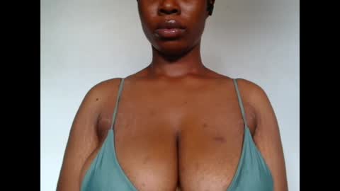 Snapshot of pinkxsugar chatting on July 3, 2:23 pm pinkxsugar online show from July 3, 2:23 pm