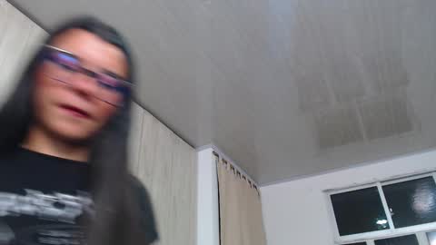 pinky_f00x online show from September 15, 12:43 am