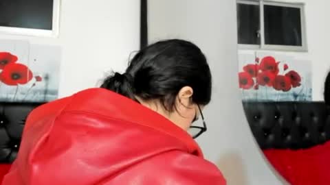 Snapshot of pinky_f00x chatting on June 11, 12:32 am pinky_f00x online show from June 11, 12:32 am