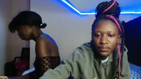 Snapshot of pinky_niela chatting on November 23, 4:56 am Pinky online show from November 23, 4:56 am