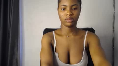Snapshot of pinky_pussy68635 chatting on November 16, 7:58 am Arena online show from November 16, 7:58 am