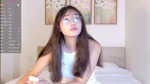 Polly online show from March 26, 9:04 am