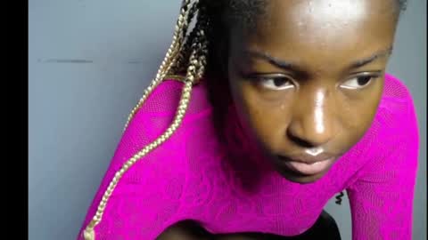 pinkykiki_247 online show from January 14, 9:15 am