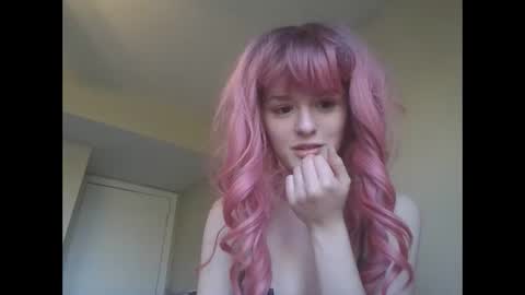 pinkykittykat online show from April 16, 11:40 pm