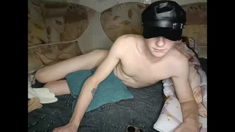 Snapshot of pinochetti chatting on December 29, 8:15 pm Incubus online show from December 29, 8:15 pm