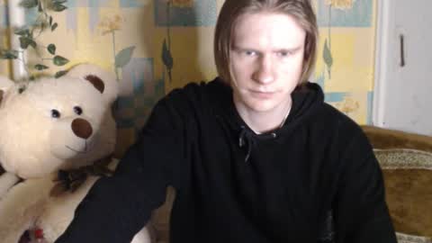 Snapshot of pinochetti chatting on December 23, 3:59 am Incubus online show from December 23, 3:59 am