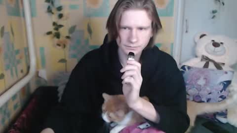 Snapshot of pinochetti chatting on January 16, 7:01 am Incubus online show from January 16, 7:01 am