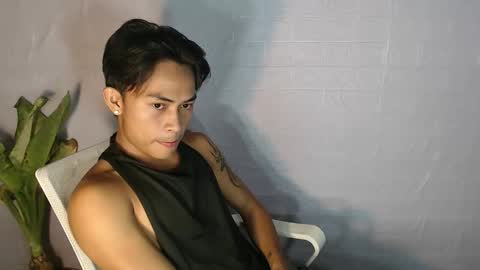 pinoy_palautogxxx online show from April 9, 3:06 pm