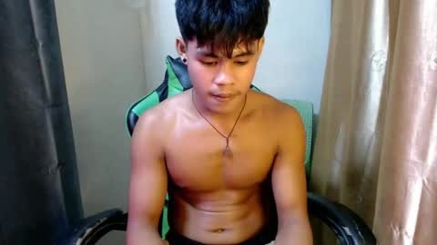pinoy_shyboy69 online show from April 8, 3:12 pm