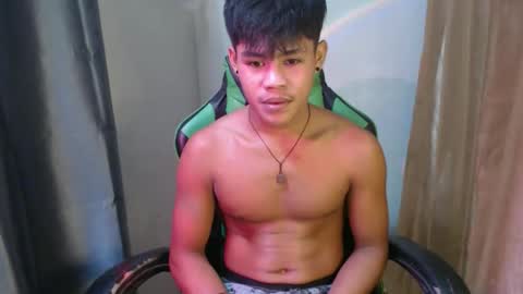 pinoy_shyboy69 online show from April 11, 5:28 pm