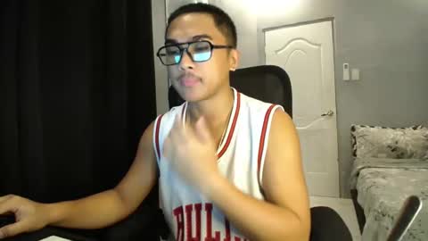 Snapshot of pinoyadriannexxx chatting on October 13, 2:11 am Adrianne online show from October 13, 2:11 am
