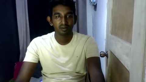 rayvienn online show from March 29, 2:50 pm