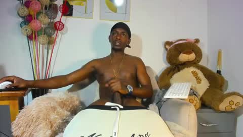 P I P E - M O NS T E R C O C K online show from April 15, 7:43 pm