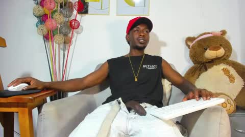 P I P E - M O NS T E R C O C K online show from April 16, 7:36 pm