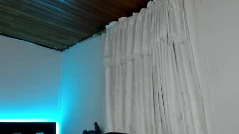 Snapshot of piperodriguez_ chatting on January 7, 12:03 am Pipe Rodriguez online show from January 7, 12:03 am