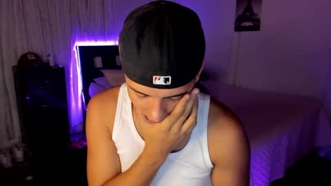 Snapshot of piperodriguez_ chatting on January 19, 2:47 am Pipe Rodriguez online show from January 19, 2:47 am