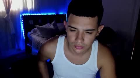 Snapshot of piperodriguez_ chatting on February 3, 7:31 pm Pipe Rodriguez online show from February 3, 7:31 pm