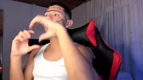 Snapshot of piperodriguez_ chatting on February 23, 1:57 am Pipe Rodriguez online show from February 23, 1:57 am